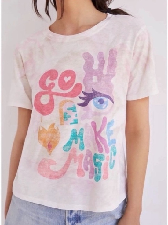 Anthropologie Tops - ANTHROPOLOGIE Graphic Tee Short Sleeve Shirt Tops Make Magic M. Like new.